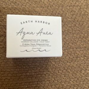 Earth Harbor Aqua Aurq Eye Crème